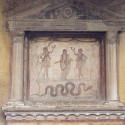 Petit autel / Laraire romain